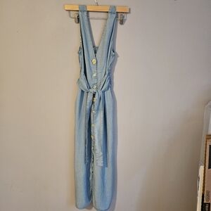 Zara chambray sleeveless v-neck smocked lyocell light blue midi dress, s…